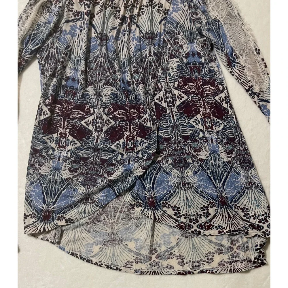 Free People eye catching